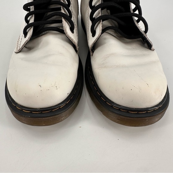 Dr. Martens White Lace Up Boots Women’s 5 FLAWS - Picture 3 of 8